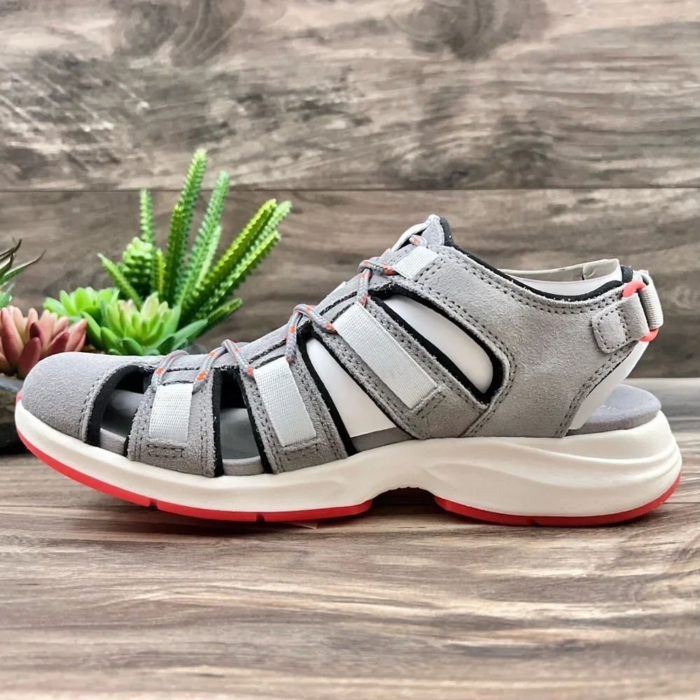 Clarks nib solan